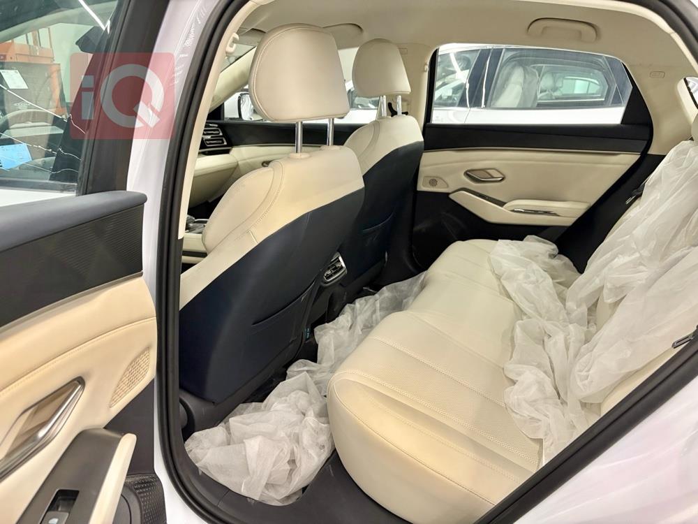 https://cdn.iqcars.io49402eaa-1a17-4b2d-8a9f-a0d144ae336a_12.jpg